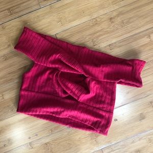 Red Signature 8 Crop Top